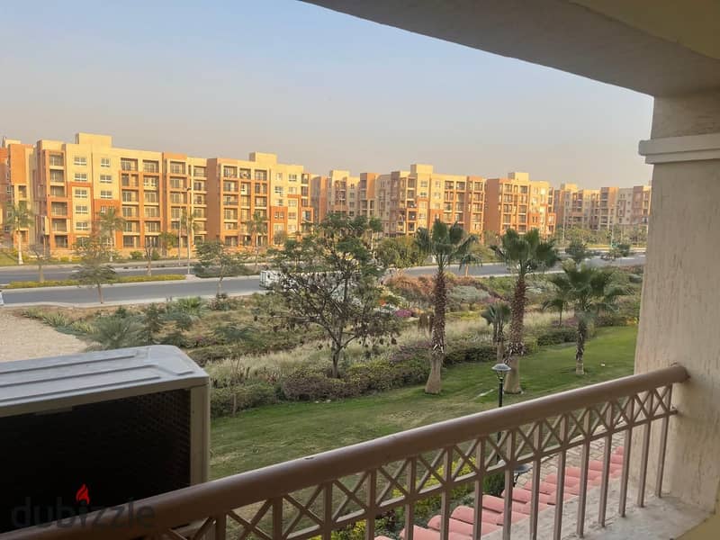 شقة 211م للبيع في B2 مدينتي – سوبر لوكس وفيو مجرى السيل 0