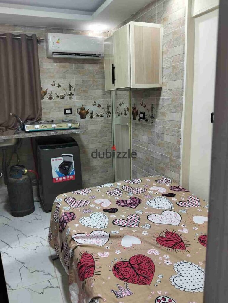 استوديو للايجار مفروش سنجل الحي الاول المجاوره الخامسه 0