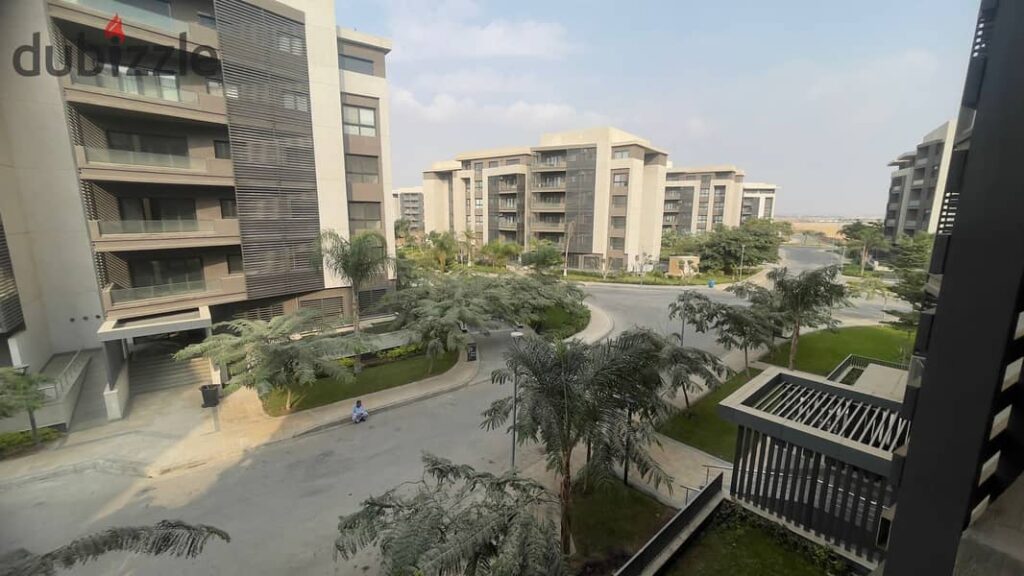 شقه للايجار فى بريفادو اول سكن مكيفه بالكامل 0