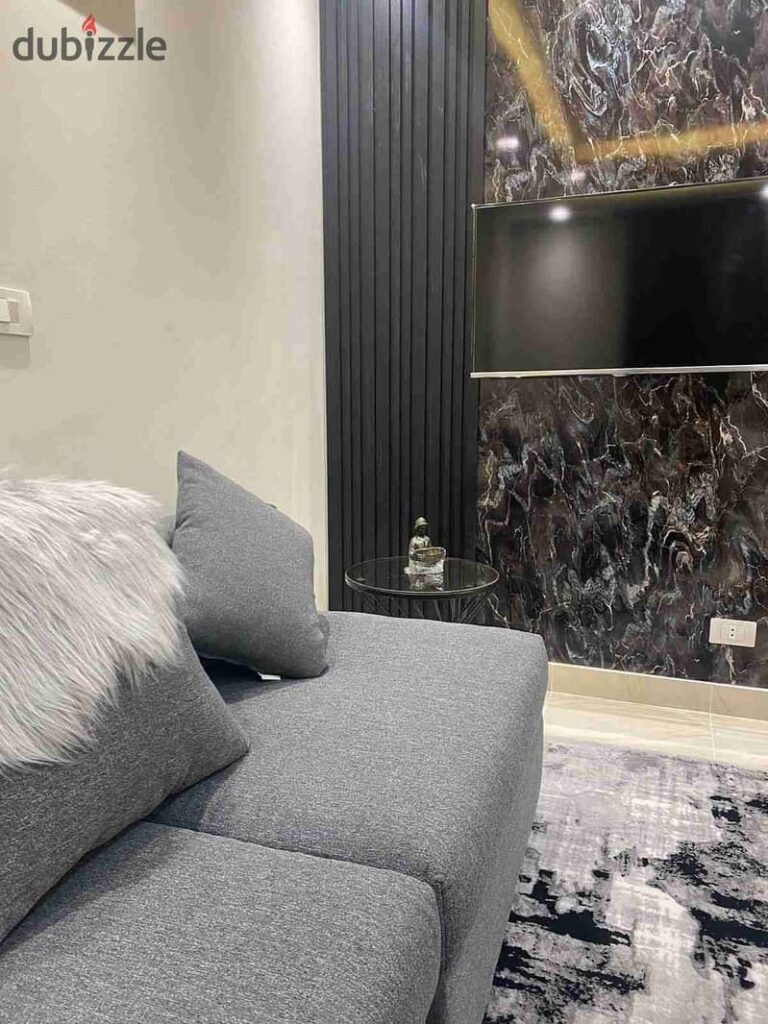 ستوديو للبيع في مدينتي بالفرش والاجهزه اول سكن في اجدد مراحل مدينتي B12 امام الايست هب مباشرة فرصه ممتازه 0