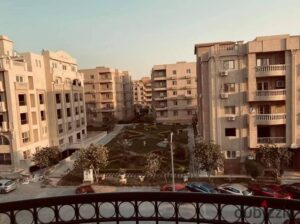 6,732,000 ج.م بقلب التجمع وتاني قطعه من محور محمد نجيب وبمنطقه بها جميع الخدمات شقة استلام فوري متشطبه بالكامل بكمبوند ساكن وعايش في كمبوند الاشرافيه Al Ashrafeya