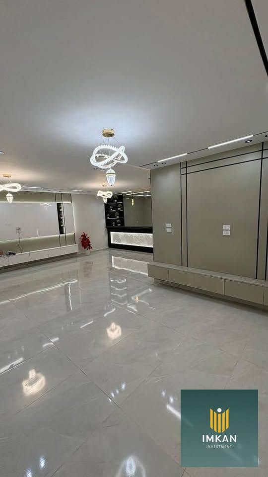 شقه 165 م للبيع استلام فوري بمقدم 10 % والباقي علي اطول فتره سداد جمب مدينتي Madinaty سور × سور  بالقرب من مدينه الشروق 0