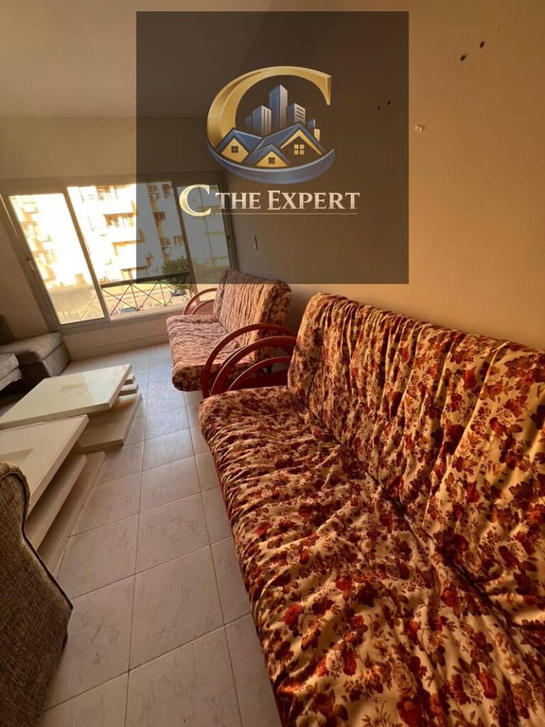 شقة للإيجار الفاضي 3 غرف الدور الأول في الرحاب 1 Al Rehab 0