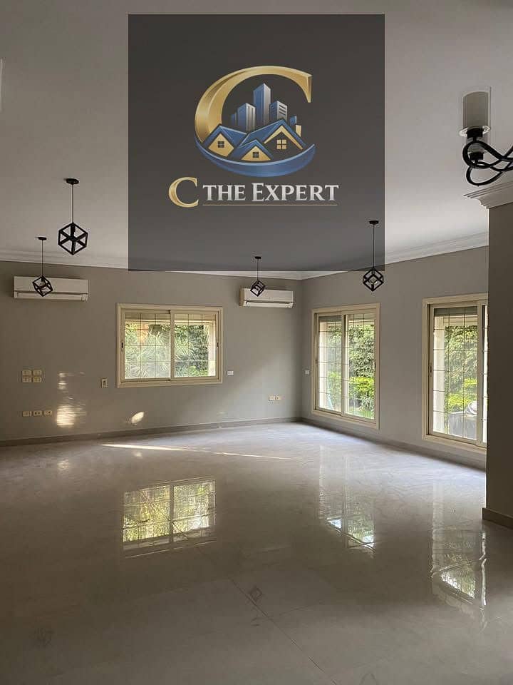 فيلا للإيجار بالمطبخ والتكييفات تشطيبات سوبر لوكس 4 غرف موقع مميز امام الرحاب في كمبوند فلاورز بارك - التجمع الأول - القاهرة الجديدة  New Cairo 0