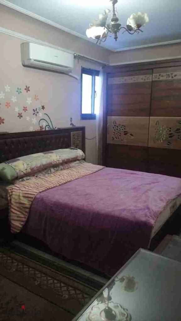 مفروش مندرة مكيف 2غرف وريسبشن قرب بحر 0