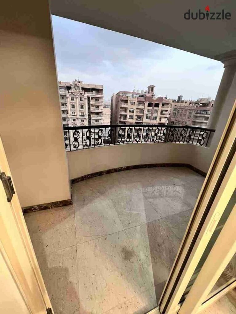 دوبلكس للبيع في الشطر ال 13  في زهراء المعادي 365 متر بسعر لقطة تشطيب سوبر لوكس 0