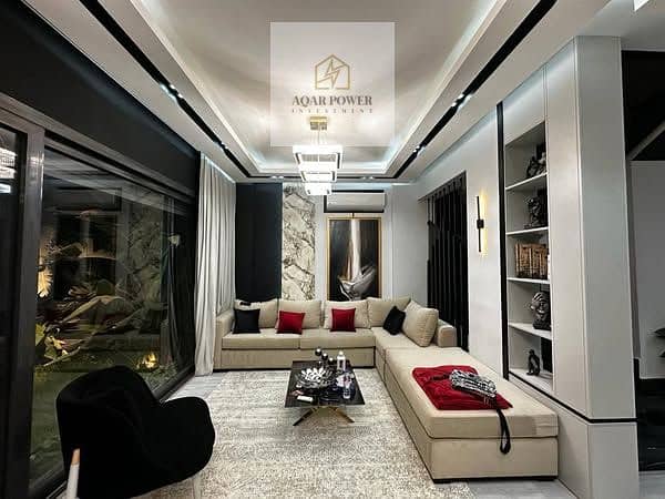 شقة استلام فوري متشطبة بالكامل في الشروق كمبوند البروج دقايق من مدينتي و التجمع 0