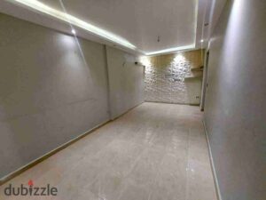 20,000 ج.م شقة إدارى بجناكليس 120م لوكس 2غرف وريسبشن على ش ابو قير برخصة