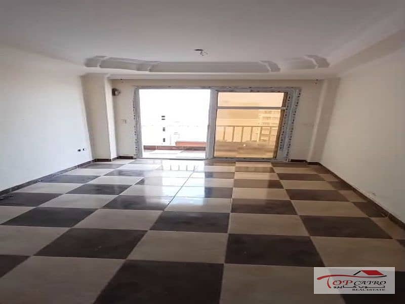 شقة مميزة جدا للبيع في مدينتي B7 0