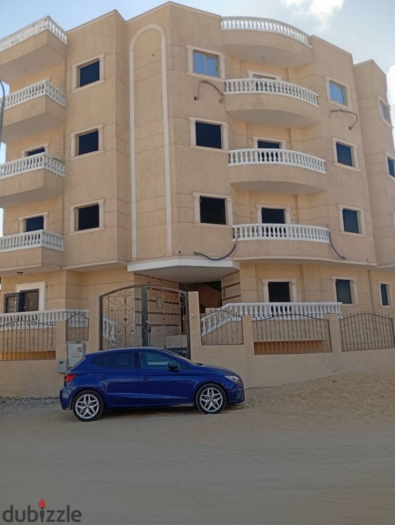 شقه للبيع في حدائق اكتوبر السياحيه ب بسعر مغري جدا 0