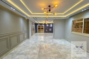 2,900,000 ج.م شقه للبيع 225 م واجهه 3 غرف منهم غرفه ماستر 2 حمام اخرين 2 بلكونه مطبخ امريكاني ريسبشن 3 قطع دور رابع وليس الاخير منطقه ز البوابه الاولى