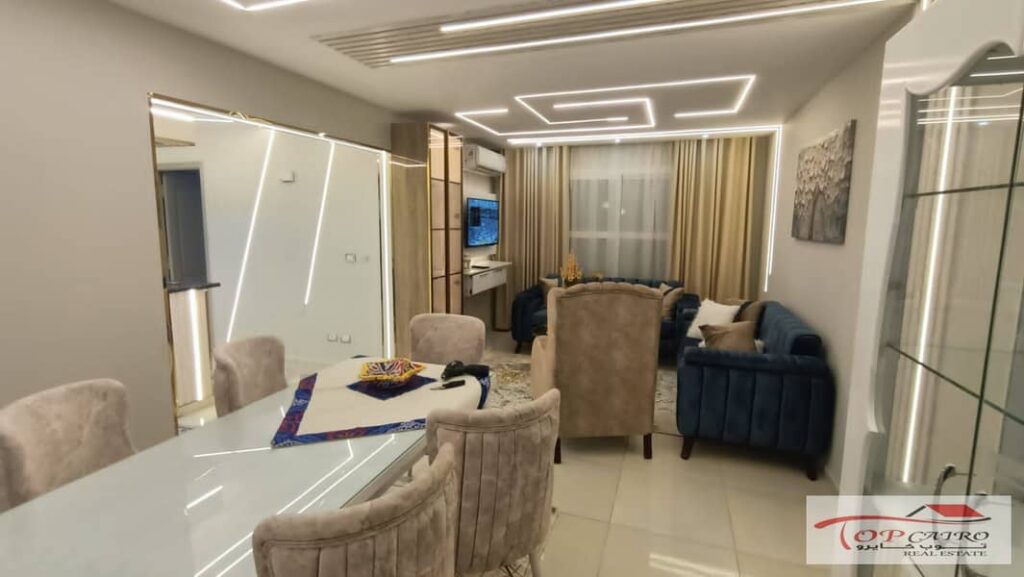 شقه مميزه للبيع في مدينتي في B11 بالفرش والاجهزه بموقع متميز من الخدمات تشطيبات خاصه ومميزه مفروش فرش مودرن وحديث 0