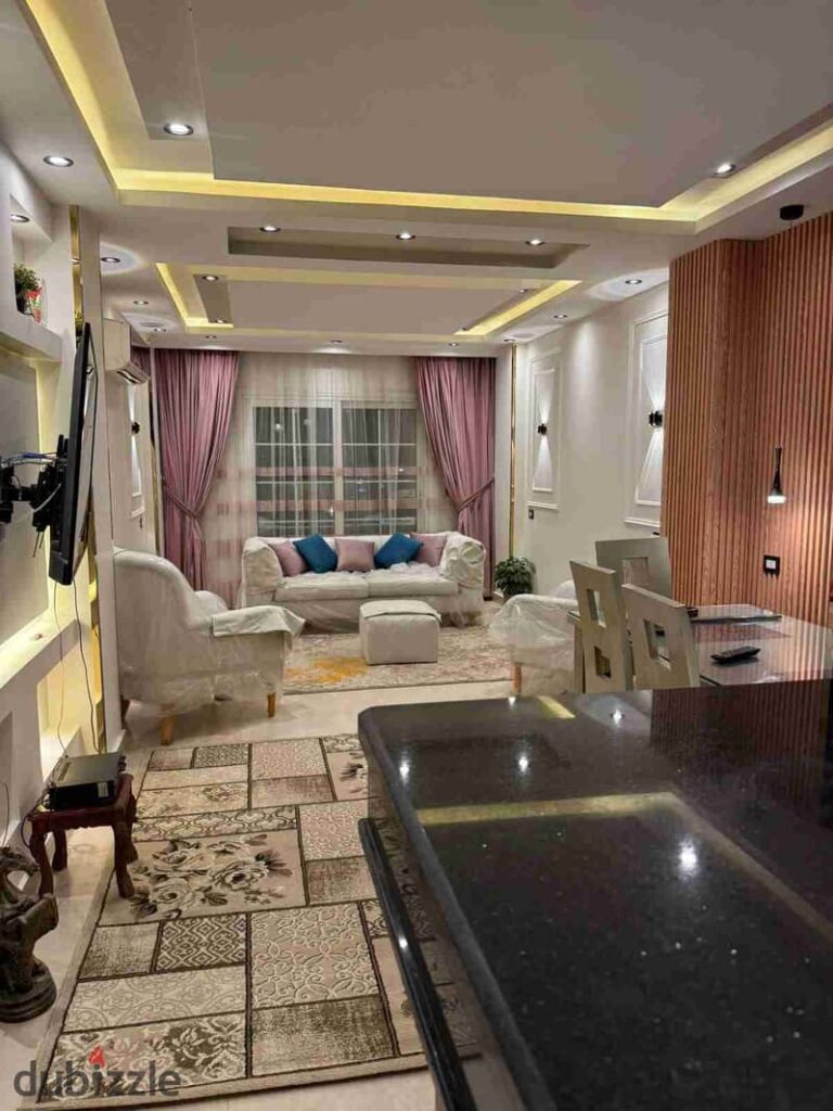 شقة مفروشة  للايجار بحدائق الاهرام فيو الاهرامات 0