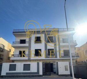 7,000,000 ج.م شقه للبيع 235متر في البنفسج 5 ڤيلات دور متكرر تاني نمره من محور السادات خطوات لمحور محمد نجيب دقيقه waterway خطوات الرحاب 5دقايق للطريق الدائري وطريق