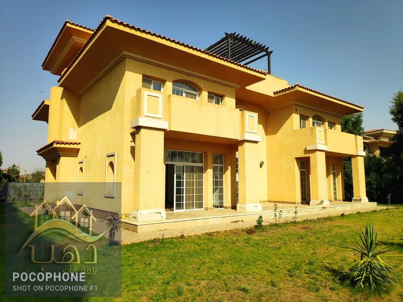 فيلا منفصلة للايجار نموذجb فيو الجولف مباشرة 5 غرف و6حمامات فى مدينتى القاهرة الجديدة madinaty. newcairo 0