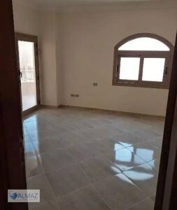 25,000 ج.م شقه فاضيه مميزة للايجار بمساحة 200 متر في جنوب الاكاديميه أ في التجمع الاول بالقرب من كايرو فستيفال ومنطقة البنوك وجنوباً شارع التسعين الشمالي والرحاب