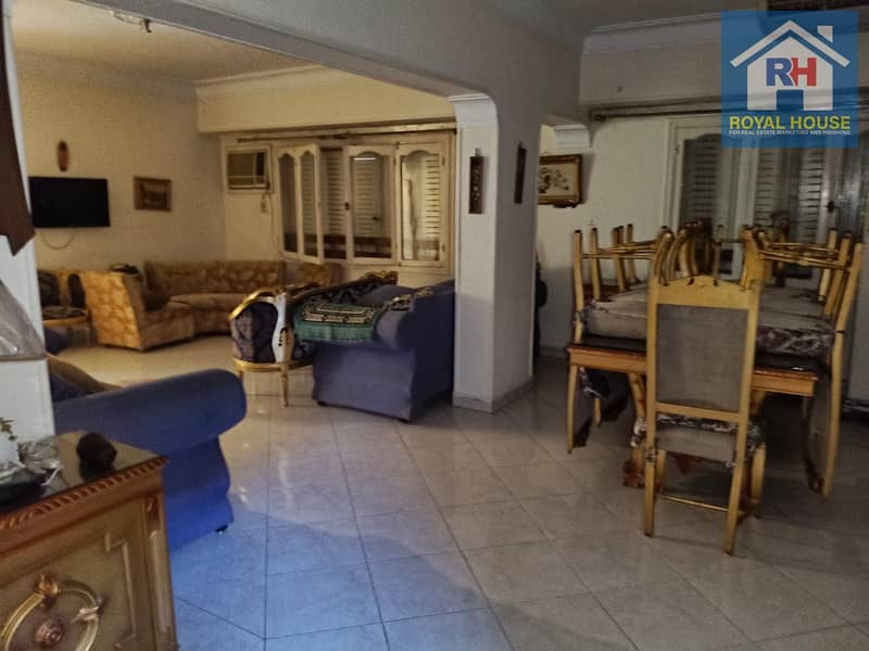 شقة للبيع فى اميز مكان فى مصر الجديدة  بشارع الحجاز الرئيسى 0