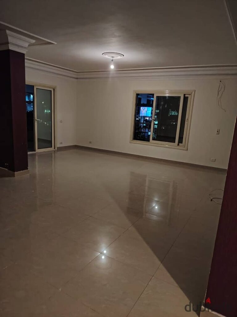 شقة 245م للايجار في الحي التاني القاهرة الجديدة 0