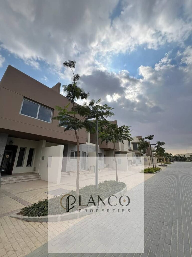 تاون هاوس مميز للبيع – Palm Parks | Palm Hills 0
