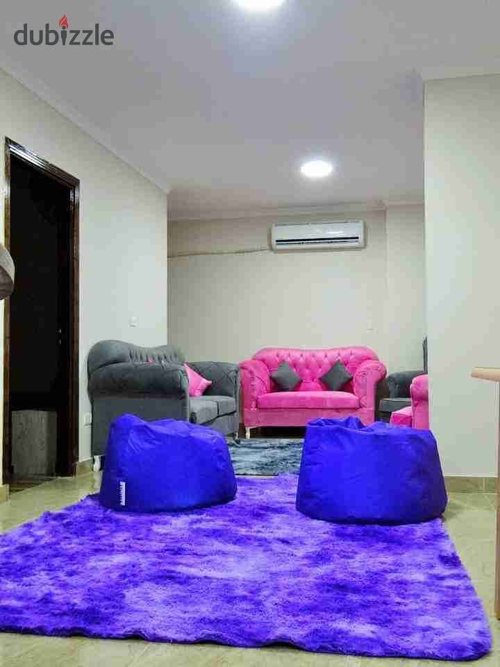 شقه للايجار مكيفه واى فاى 0