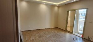 6,500,000 ج.م شقة 188م بالخمائل، دور أول، ألترا سوبر لوكس، 3 غرف منها ماستر، 3 حمام، ليفينج واسع، كومباوند متكامل الخدمات.