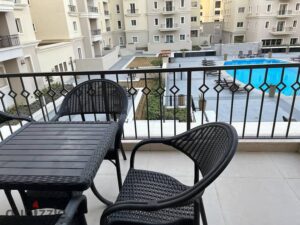 100,000 ج.م Luxury . . Pool View fully furnished . . 3bed + nanny