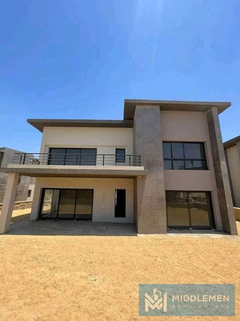 فيلا مستقله بسعر مميز جدا علي افضل فيو في مرحلة سكارليت سوان ليك ريذيدنس قريب من ميفيدا - Swan Lake Residence New Cairo Mivida 0