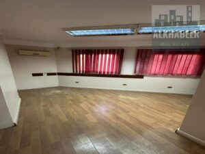 65,000 ج.م دوبلكس اداري للايجار شارع مصدق الرئيسي بالدقي قرب المترو