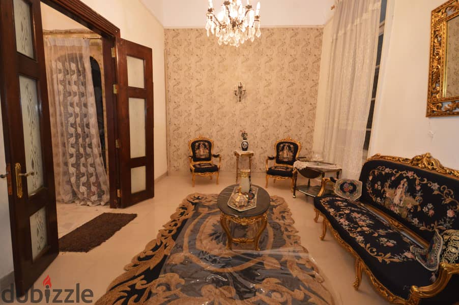 شقة مميزة للبيع في موقع استراتيجي – تشطيب سوبر لوكس – لقطة! 0