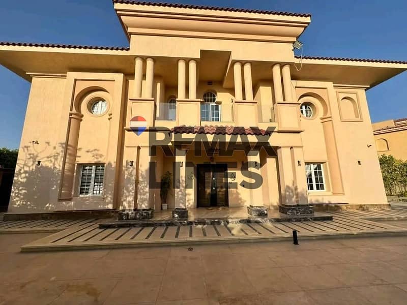 قصر للايجار نموذج B standalone في مدينتي، golf view , lake view ,قريبه من open air mall و بوابه 1مدينتي 0