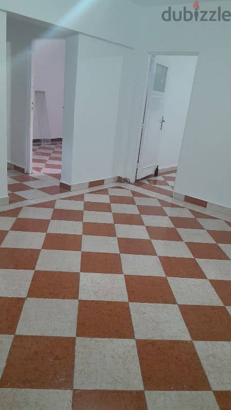 شقة للبيع في مدينة زايد 0