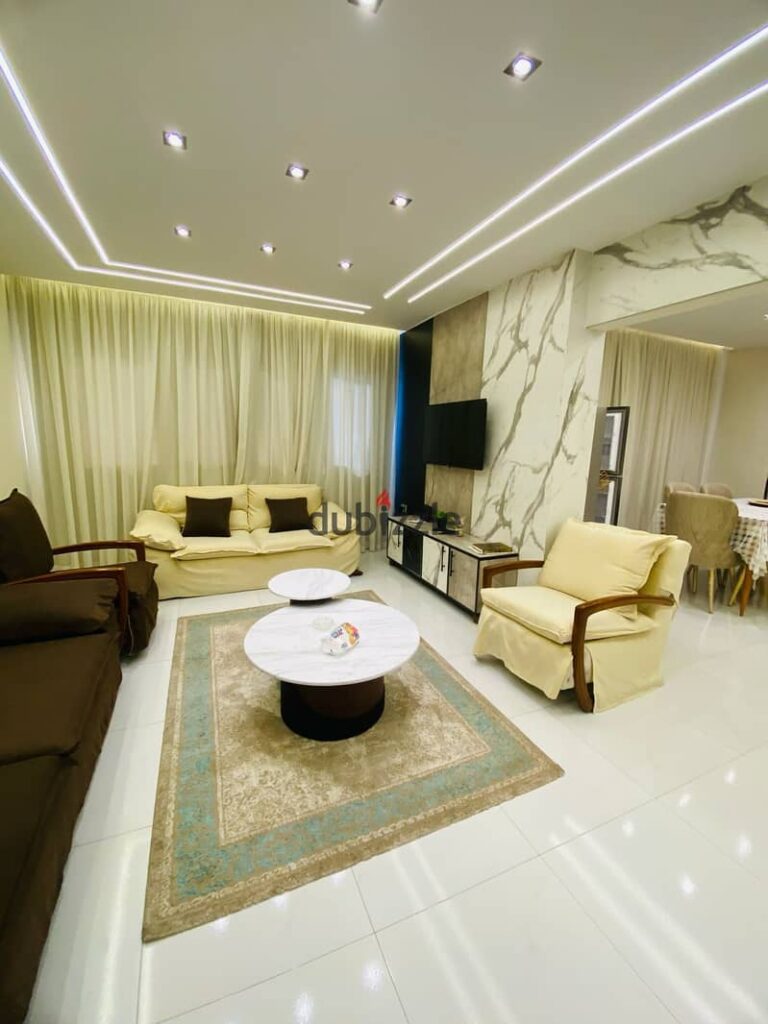 شقه للايجار مفروش في شيراتون المطار مسااحه  120 متر دور خامس 2 اسانسير 0