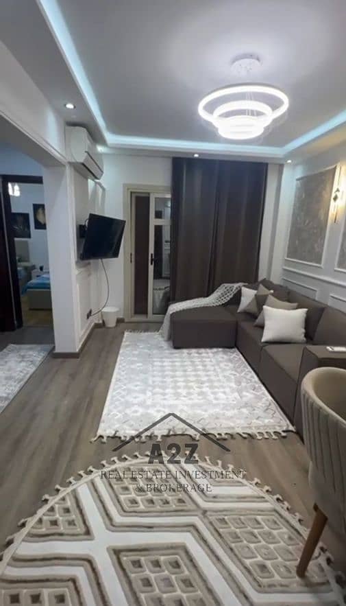 فرصة ذهبية للبيع تشطيب سوبر لوكس بالفرش والاجهزة والتكيفات استلام فورى جاهزة على السكن او الاستثمار 0