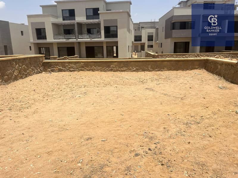 شقة 4 غرف متشطبة بسعر لقطة في كبوند سوان ليك ريذيدينس إطلالات مميزة على الحديقة المركزية 0