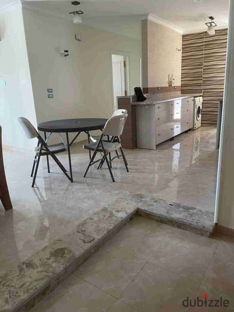 شقة للبيع بمدينتي 96م الشقه بالمرحله B7 0