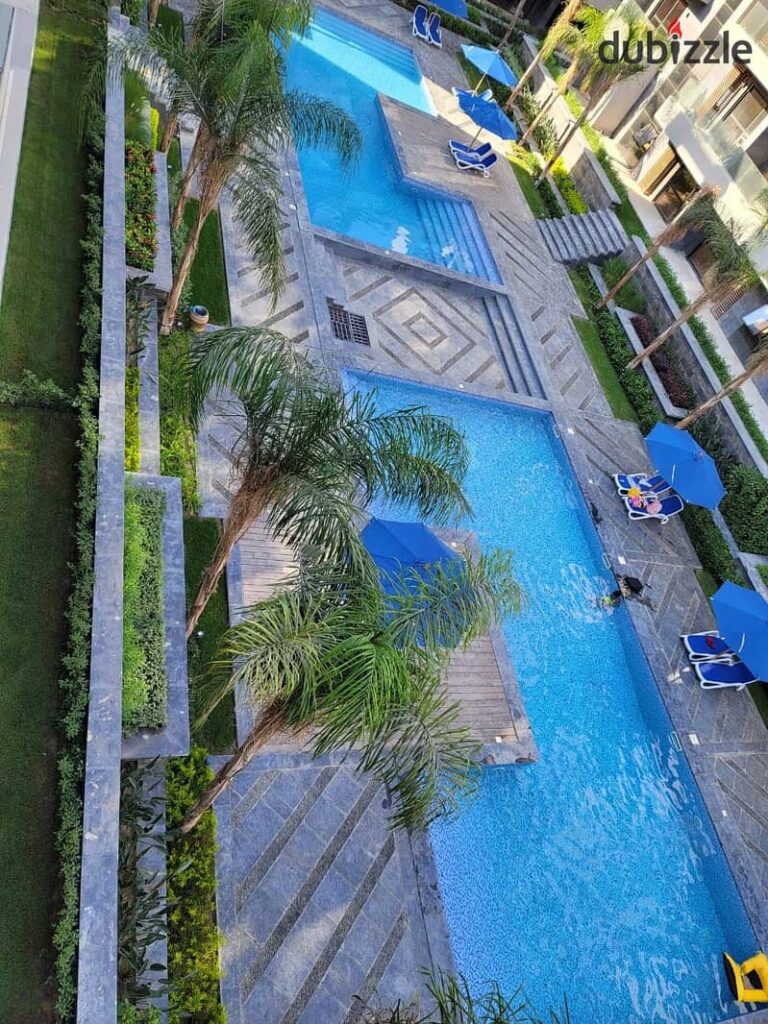 شقة للبيع في كمبوند الباتيو اورو استلام فوري في التجمع الخامس دقايق من ميفيدا وبالم هيلز على اطول فترة تقسيط 0