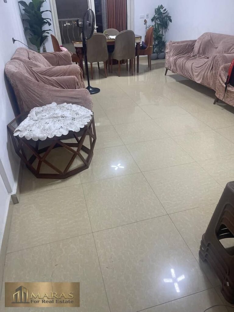 شقة للبيع بمساحة 140 متر مربع داخل كمبوند جراند سيتي بزهراء المعادي، بالدور السادس، واجهة بحرية، 3 غرف نوم، 2 حمام، ريسيبشن، مطبخ، وبلكونه. 0