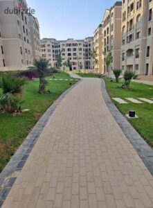 شقة للبيع في كمبوند لافينير مدينة المستقبل 160 م² نصف تشطيب 3 غرف نوم دور متكرر 4,500,000 ج.م