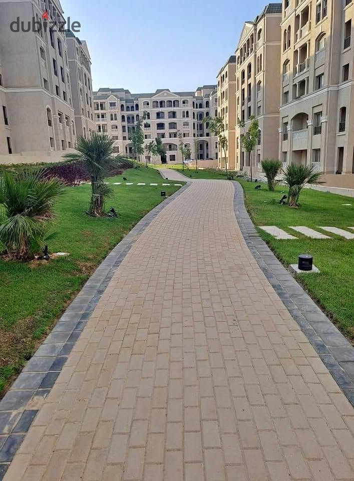 شقة للبيع في كمبوند لافينير مدينة المستقبل 160 م²  نصف تشطيب 3 غرف نوم  دور متكرر 0