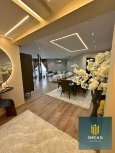 في القاهرة الجديدة شقة للبيع للاستلام فوري متشطبة الترا سوبر لوكس علي فيو لاند سكيب واسعة بجوار الجامعه الالمانية 3,800,000 ج.م