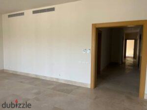 شقة متشطبة بالتكييفات والمطبخ في بيفرلي هيلز بموقع مميز واستلام فوري اليجريا 6,500,000 ج.م