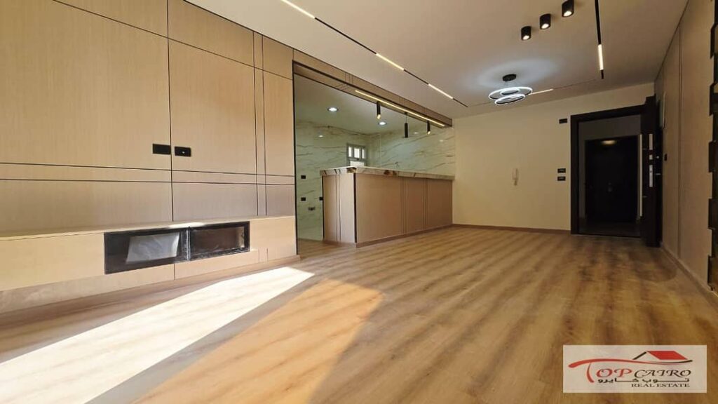 فرصة مميزة لامتلاك شقة بتشطيب فندقي فاخر بمدينتي B7 0