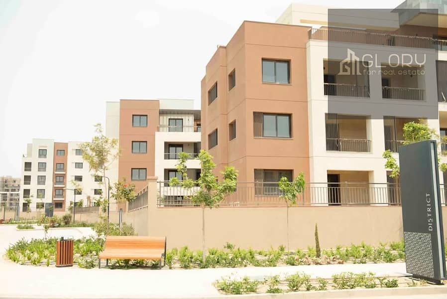 شقة استاندالون بحديقة خاصه استلام فوري للبيع في ديستريكت 5 - مراكز التجمع الخامس وبسعر مميز 0