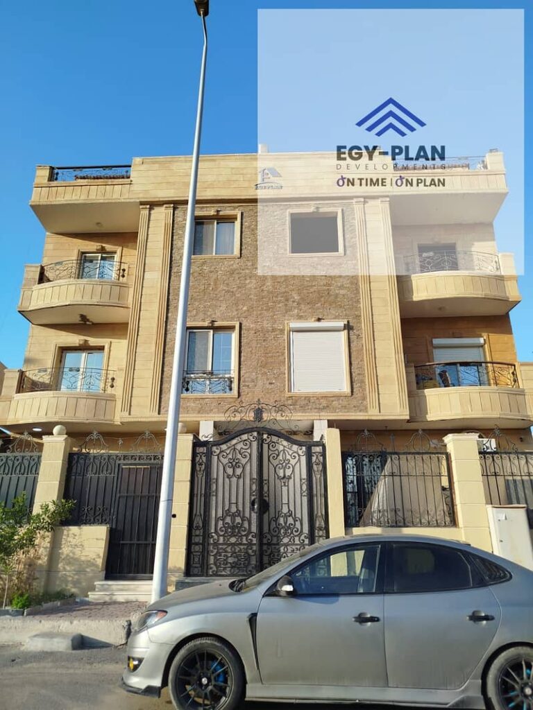 شقة 180م دور ثالث روف إستلام فوري من المالك مباشرة 0