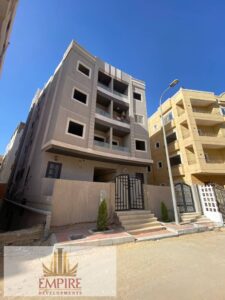 1,850,000 ج.م شقه للبيع 145م فى السياحيه استلام فورى فى قلب حدائق اكتوبر من المالك بقرب من طريق الحى الايطالى