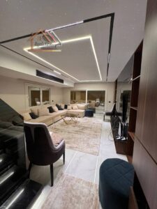 ڤيلا منفصلة بحمام سباحة للبيع في مدينتي تشطيب الترا سوبر لوكس حالة اول سكن بسعر لقطة لسرعة البيع 43,000,000 ج.م