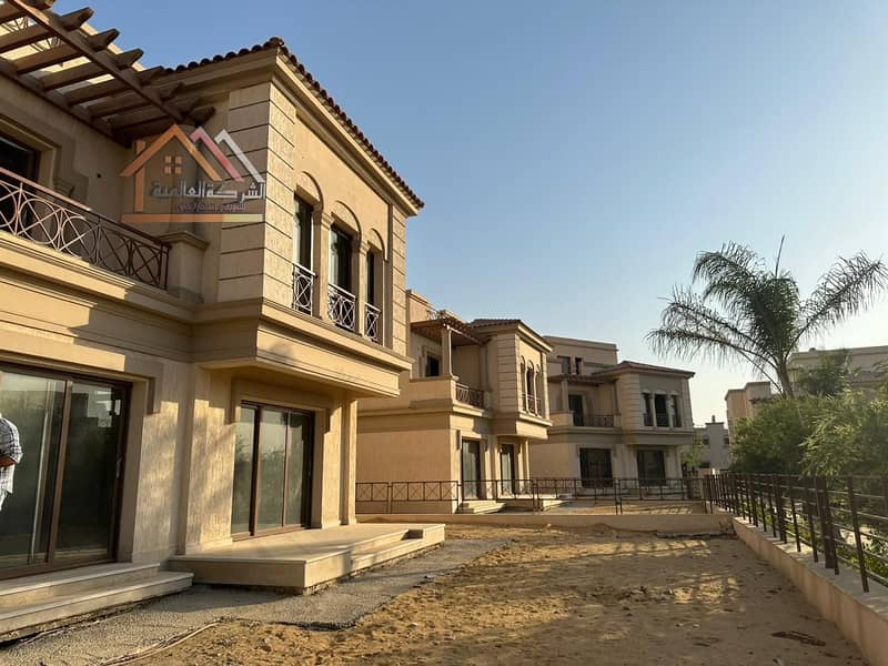 للبيع فيلا في مدينتي نموذج B3  بدون تشطيب  فرصة حقيقية موقع ممتاز بسعر مغري جداً 0