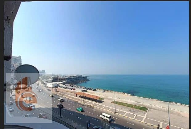 شقـة مفـروشــه صـف أول بحـر بـ لوران 260 م - مكـيفــة 0