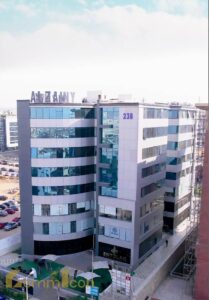 190,000 ج.م مكتب إداري للإيجار بالقطاع التجاري الثاني فى التجمع الخامس | 220م | تشطيب كامل وتكييفات | موقع مميز قرب التسعين