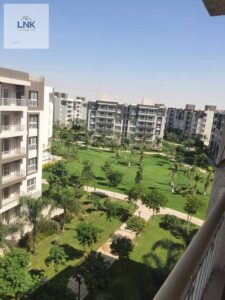 16,000 ج.م للايجار قانون بمدينتى 107متر b12